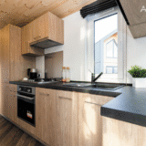 Alojamiento anexo con jardín, casa móvil, casa modular - caravana estática sin muebles.