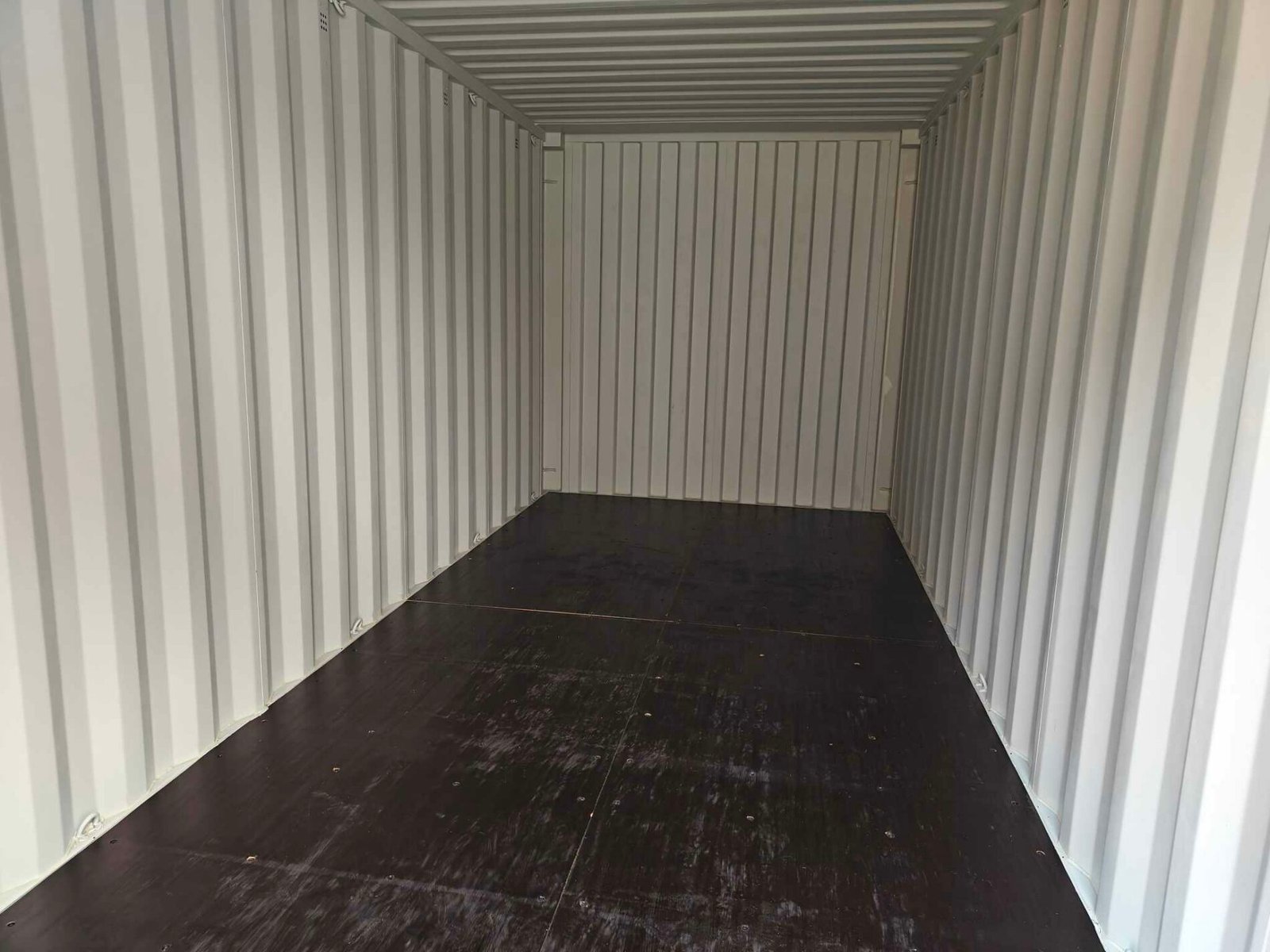 Contenedor de envío gris de 20 pies usado – Image 4